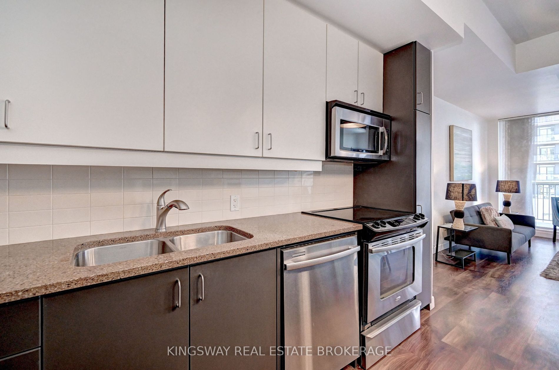 191 King St S, #512