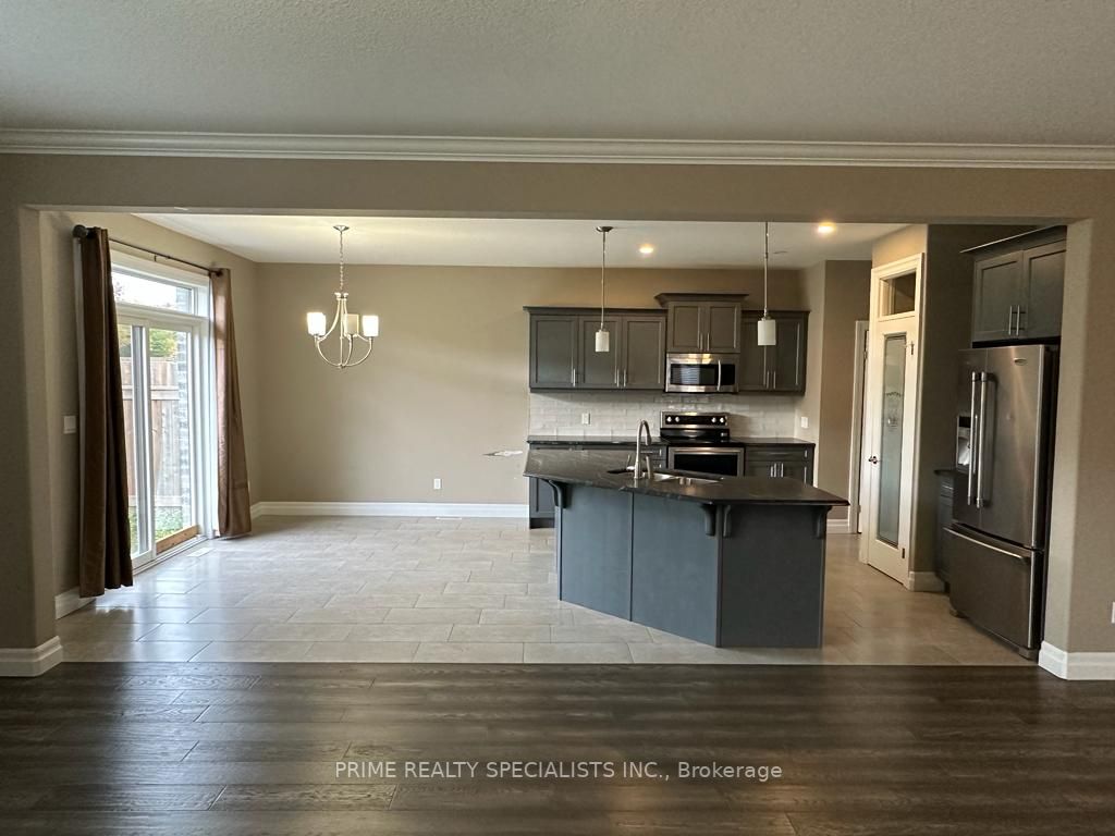 2185 Westpoint Heights