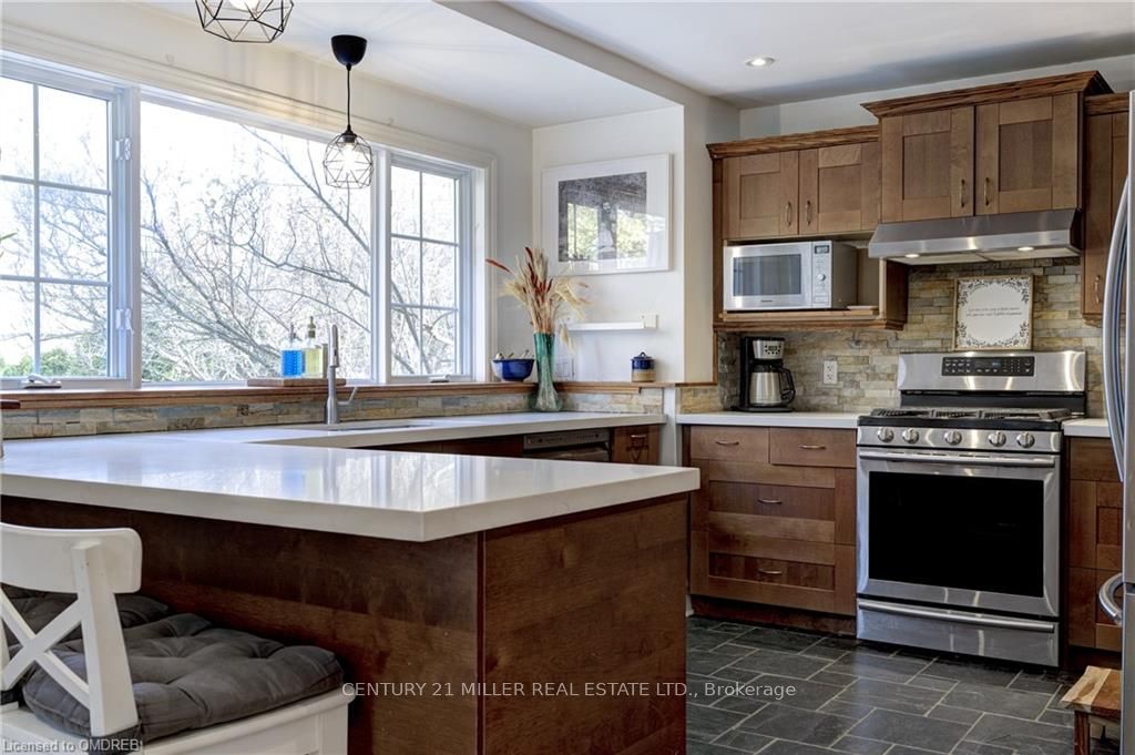 55 Hatton Dr
