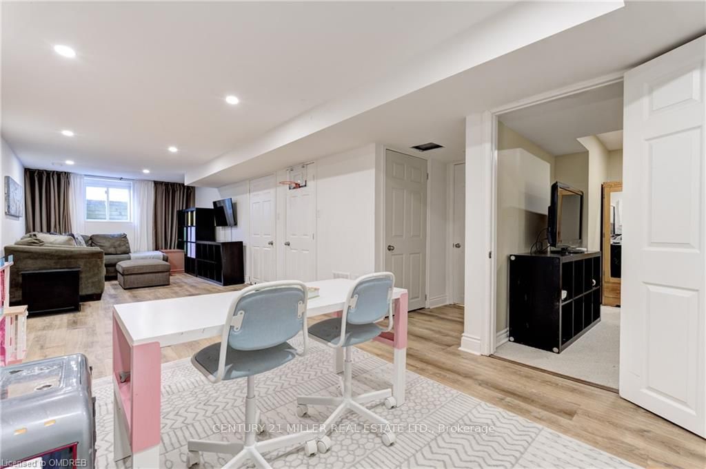 55 Hatton Dr