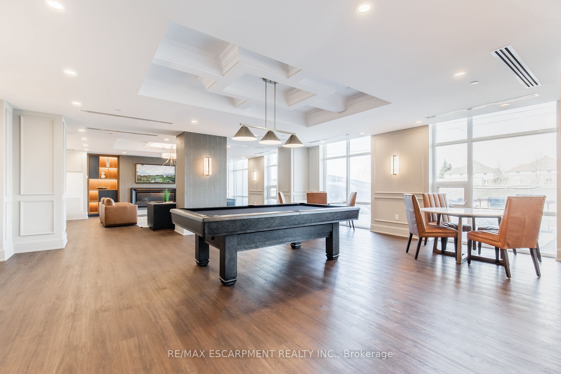 460 Dundas St E, #116