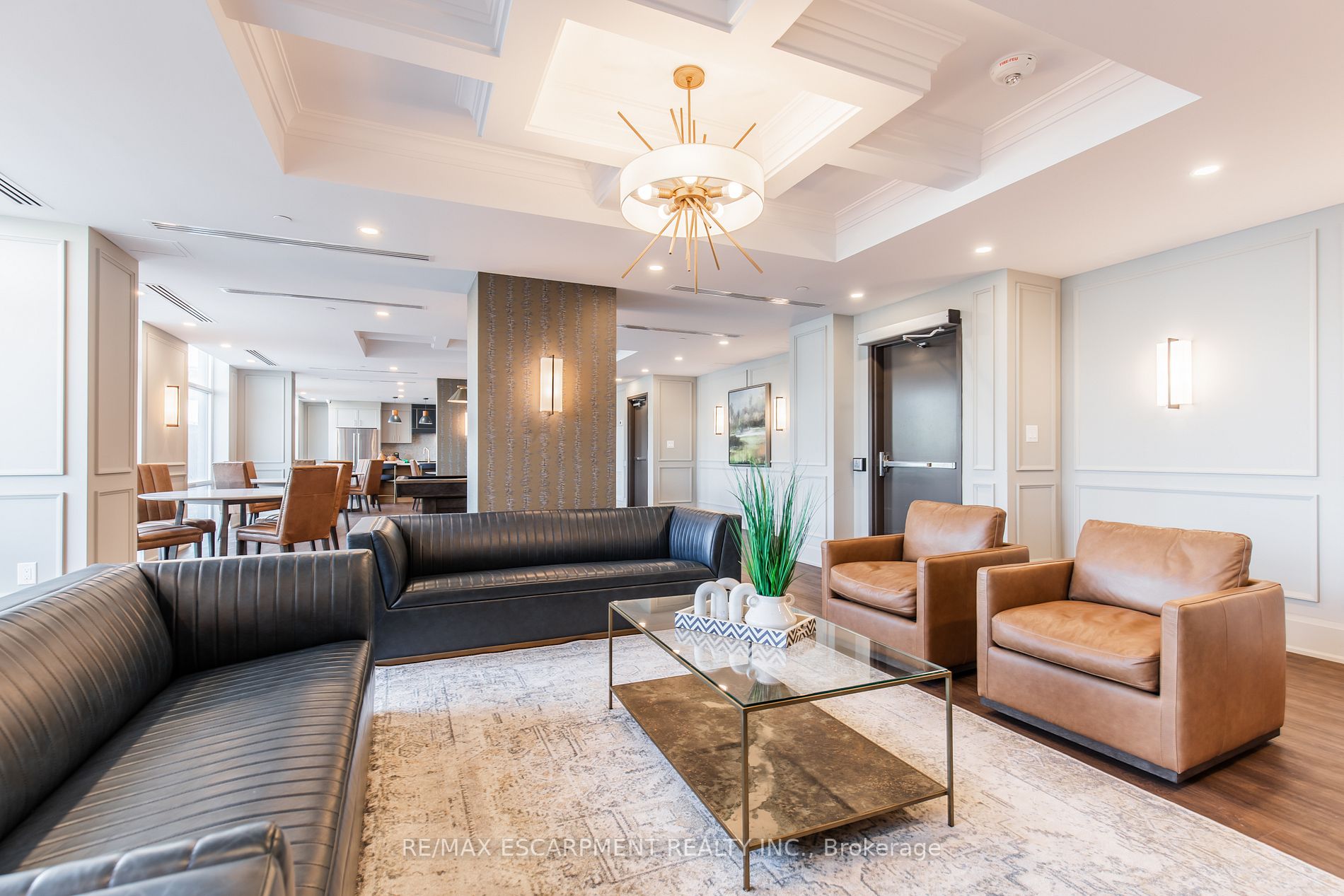 460 Dundas St E, #116
