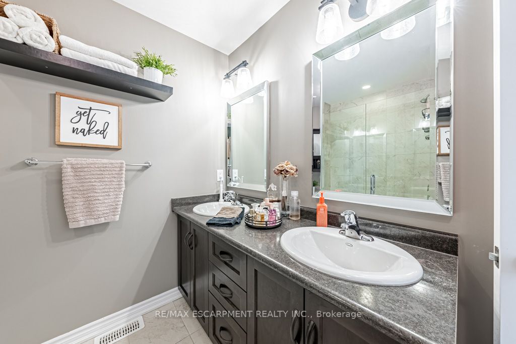 377 GLANCASTER Road, #31