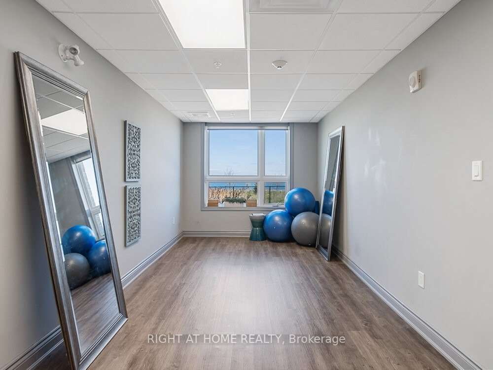 35 Southshore Cres, #408
