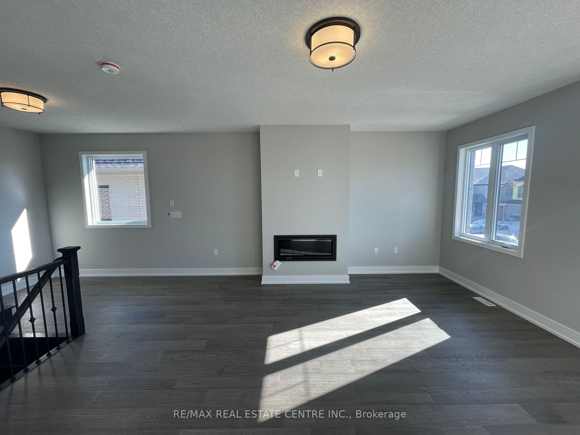 27 Hollybrook Tr