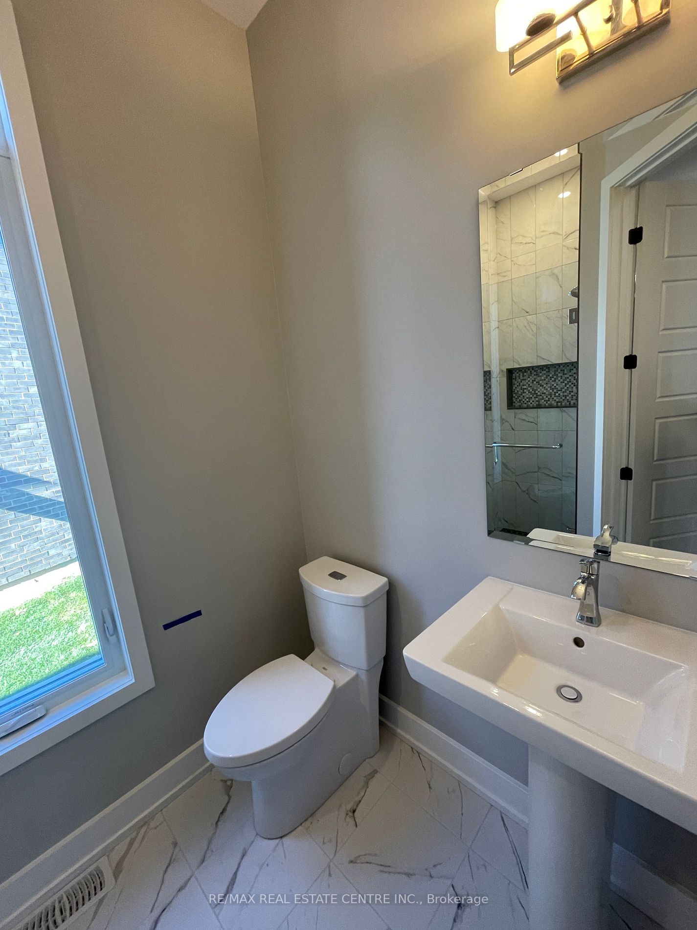 27 Hollybrook Tr