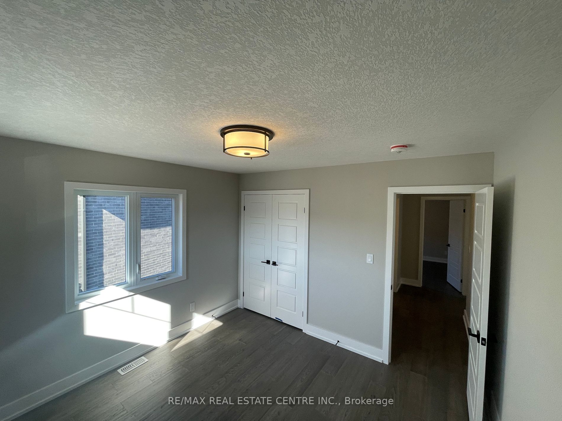 27 Hollybrook Tr