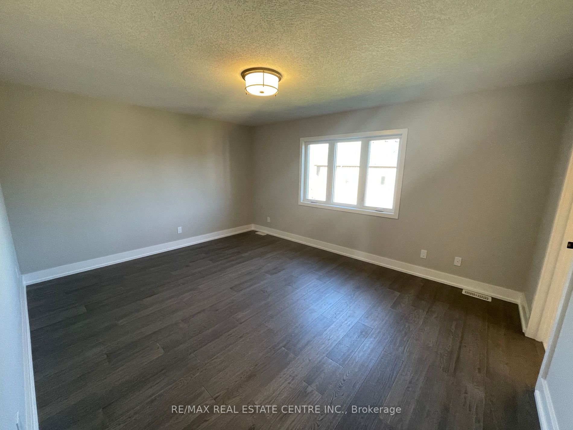 27 Hollybrook Tr