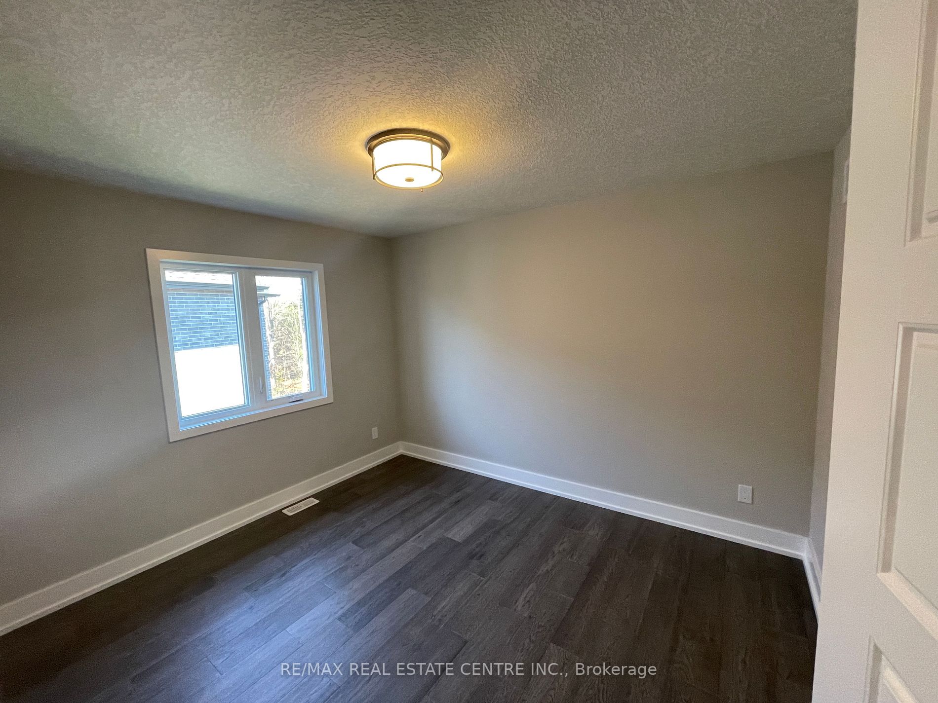27 Hollybrook Tr