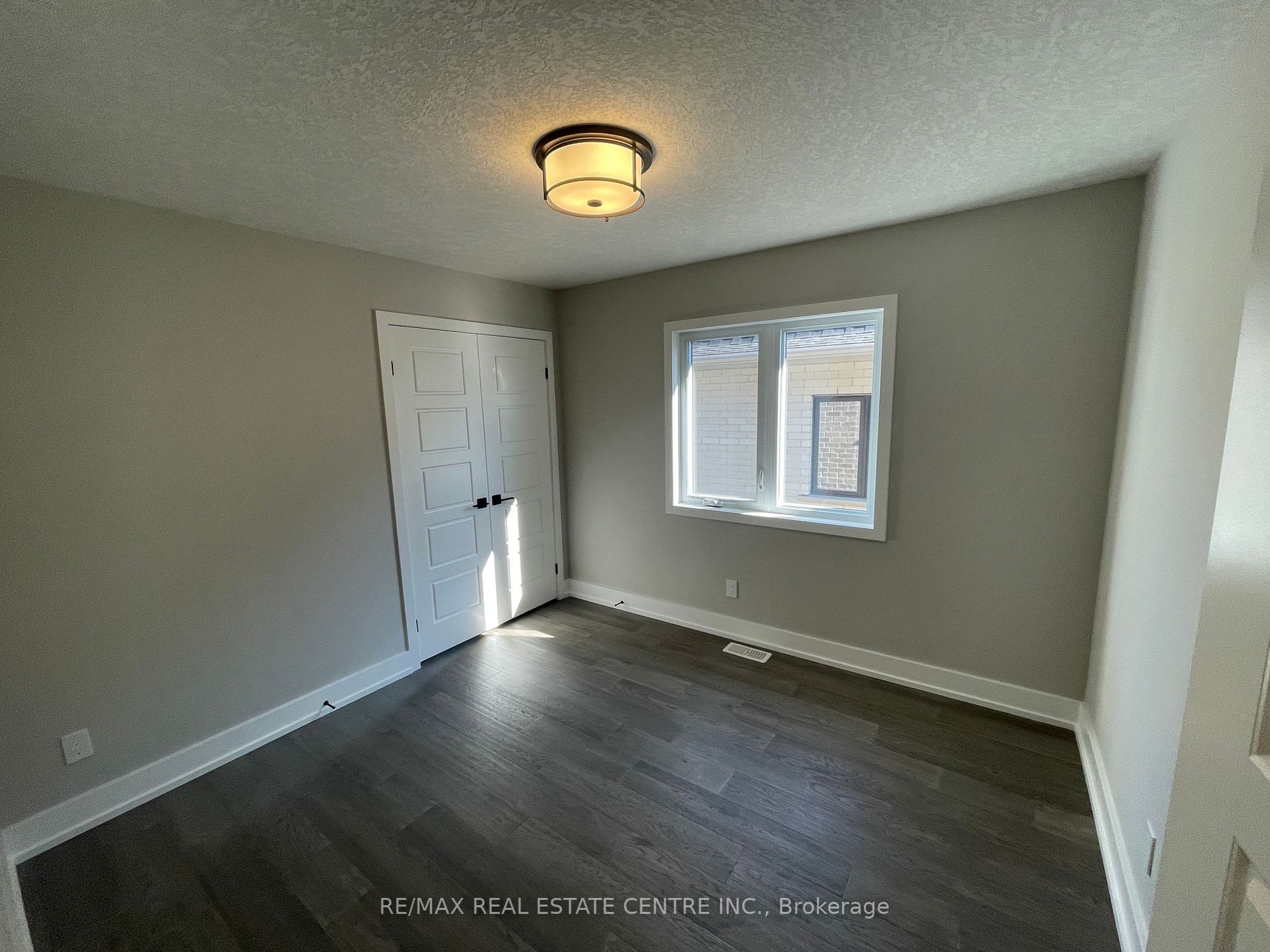 27 Hollybrook Tr