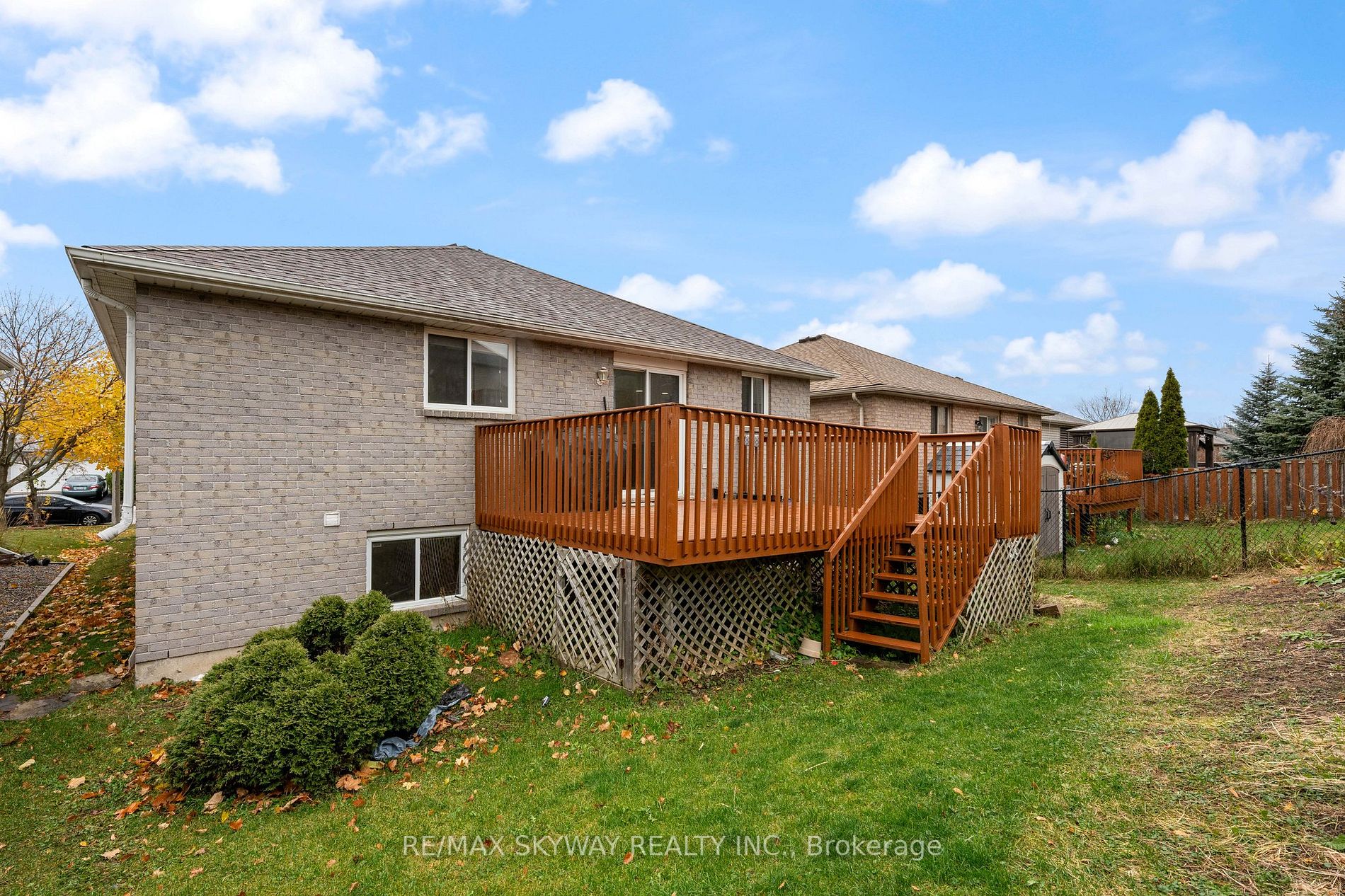 8 Bradley Lane