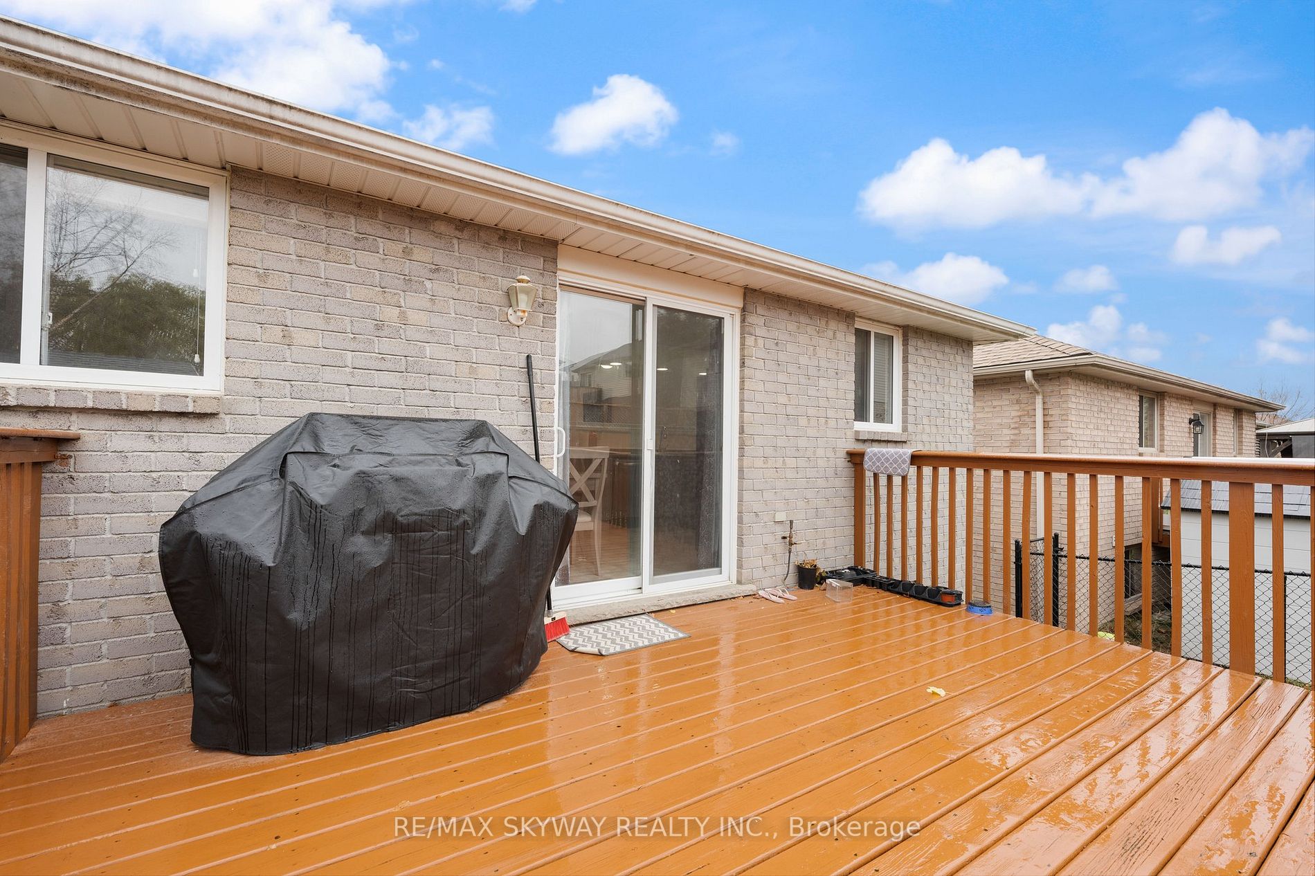 8 Bradley Lane