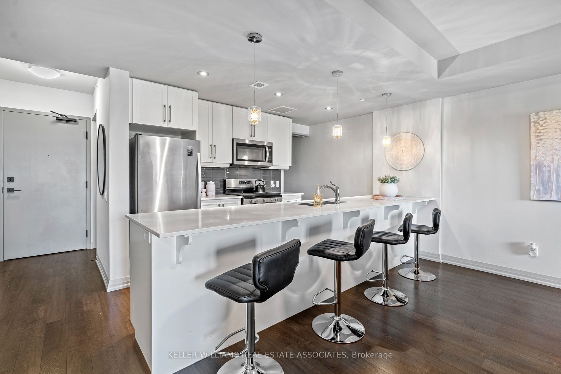 181 James St N, #506