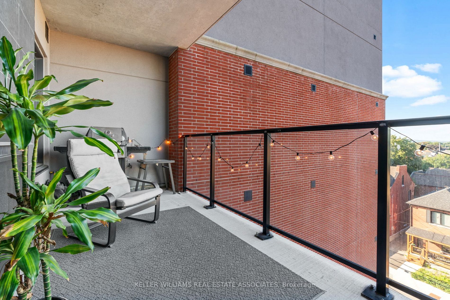 181 James St N, #506