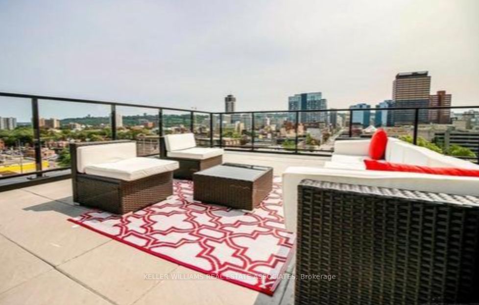 181 James St N, #506