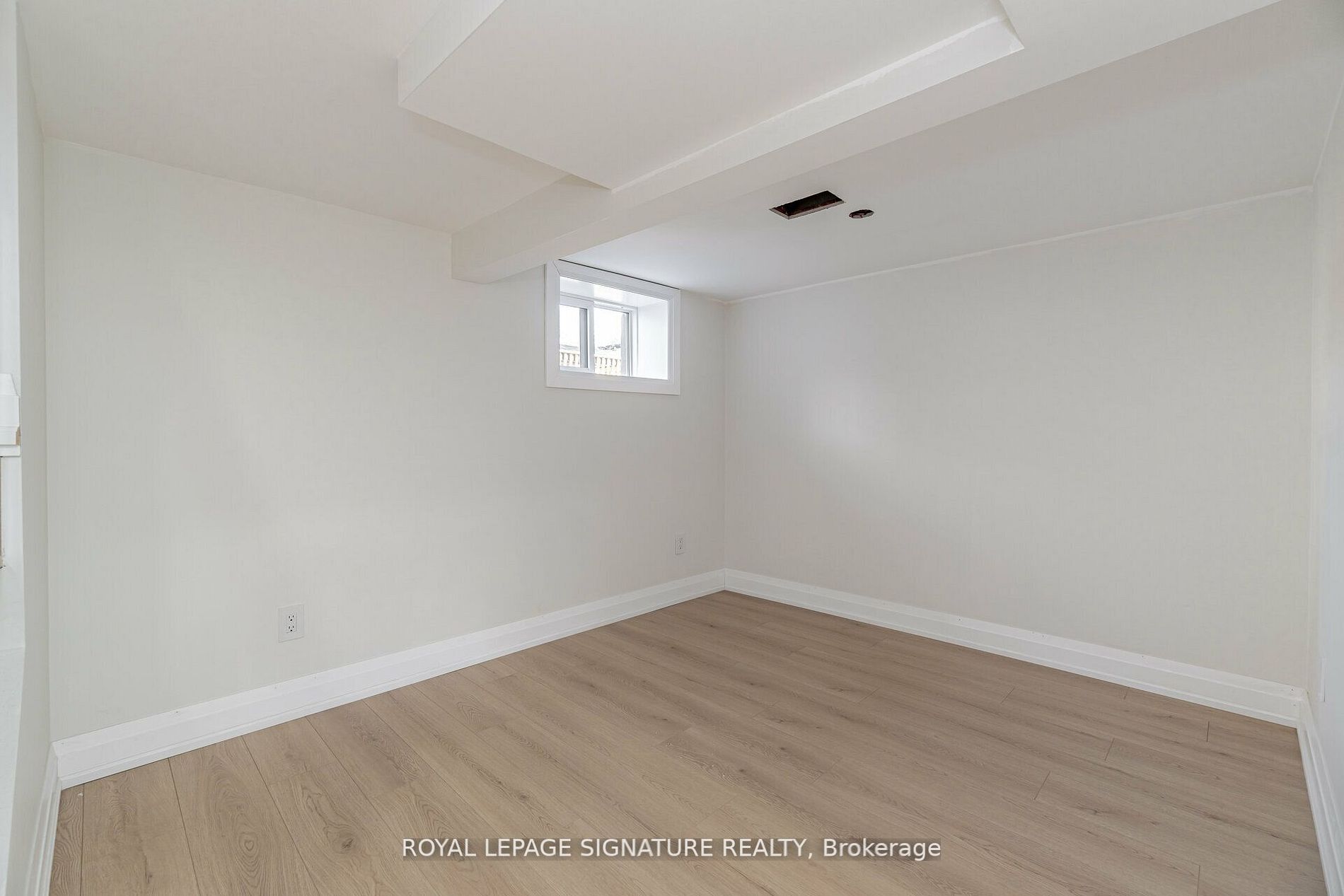 10 Bayside Avenue