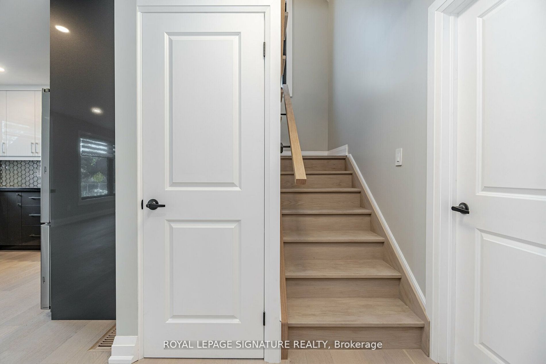 10 Bayside Avenue