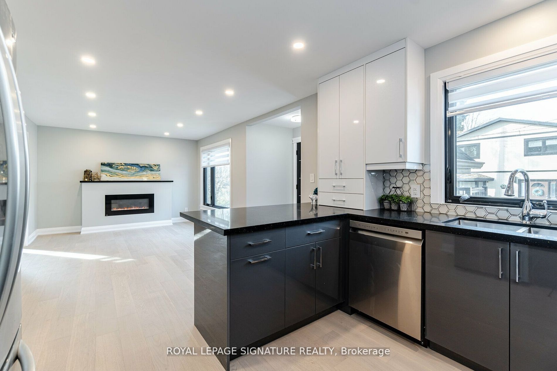 10 Bayside Avenue