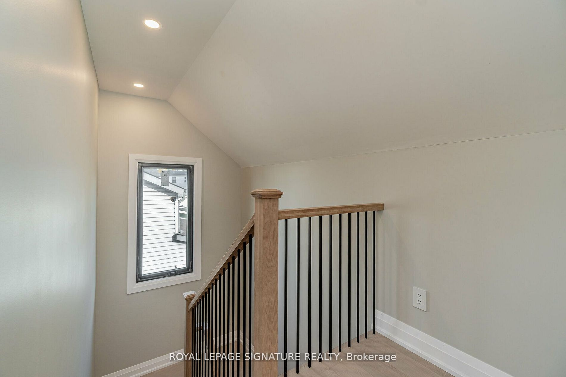 10 Bayside Avenue