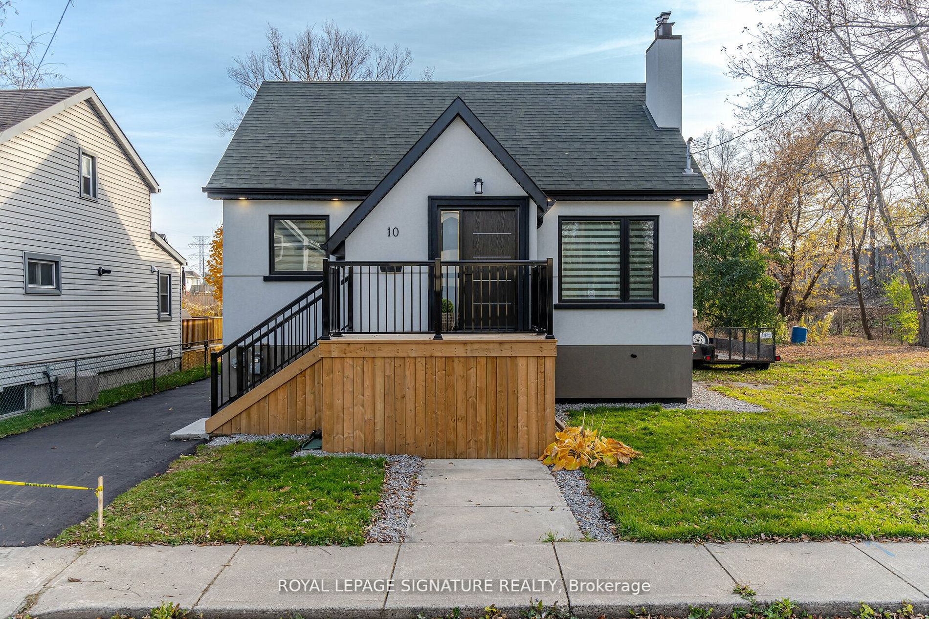 10 Bayside Avenue