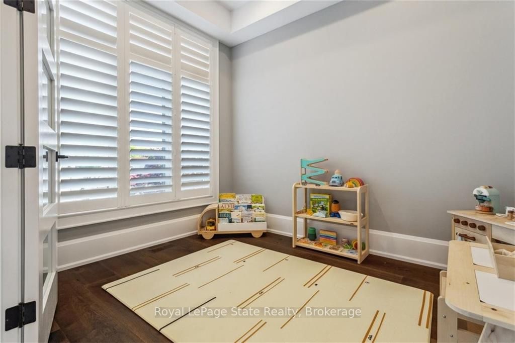 37 DEERHURST Road