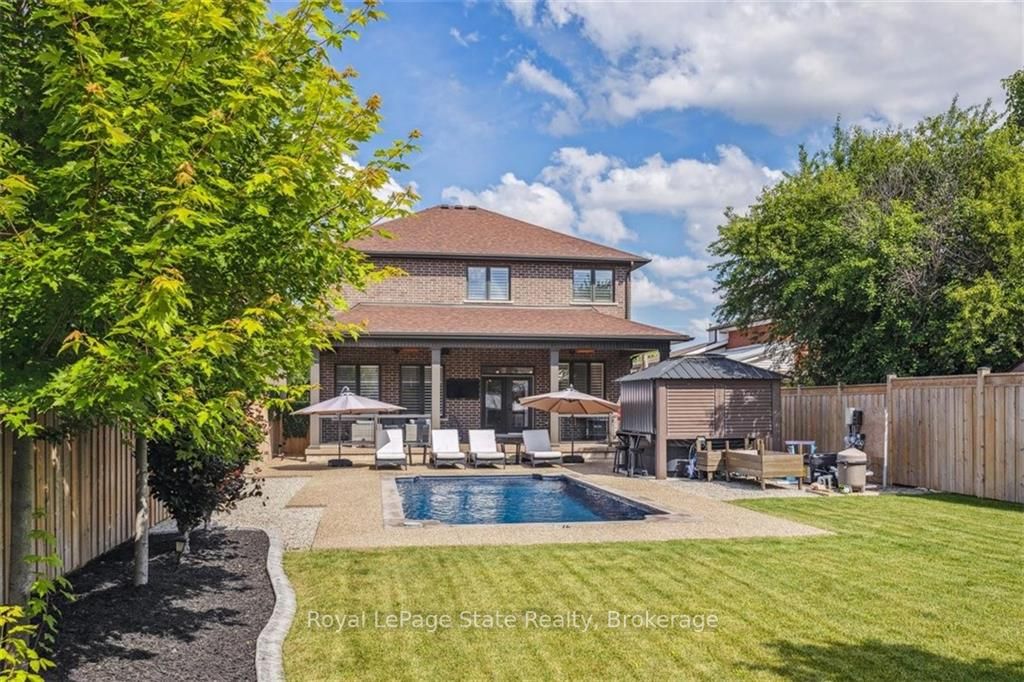 37 DEERHURST Road