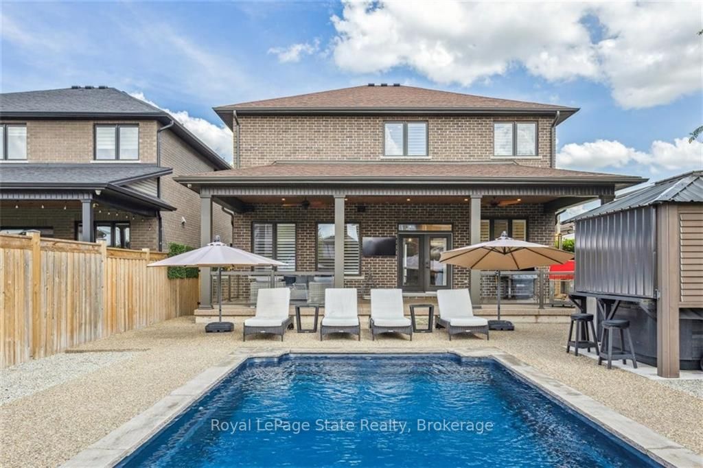 37 DEERHURST Road