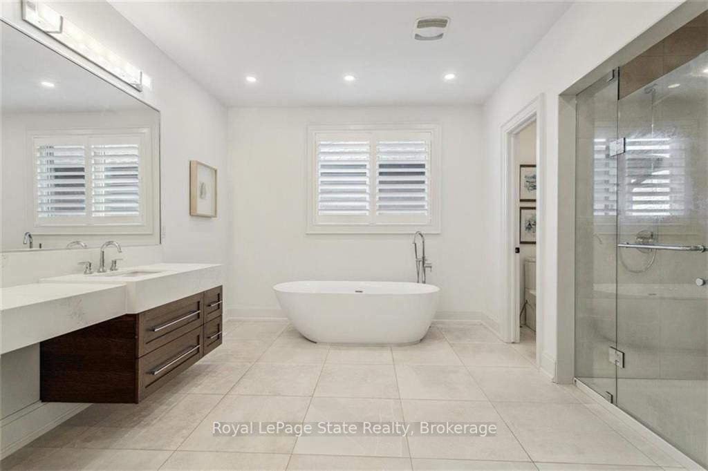 37 DEERHURST Road