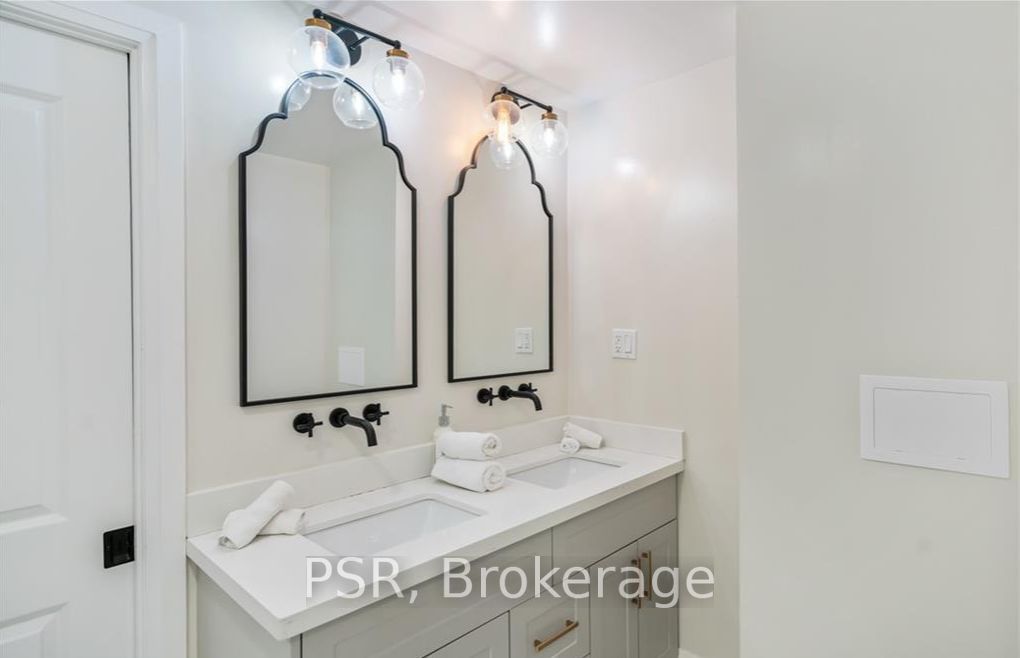 1329 Niagara Stone Road