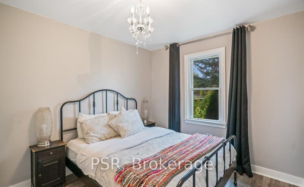 1329 Niagara Stone Road