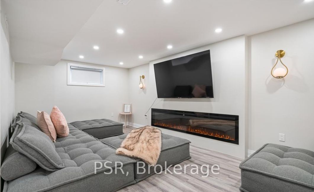 1329 Niagara Stone Road