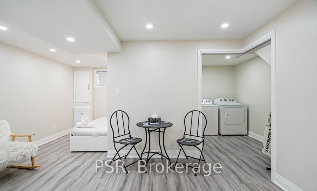 1329 Niagara Stone Road