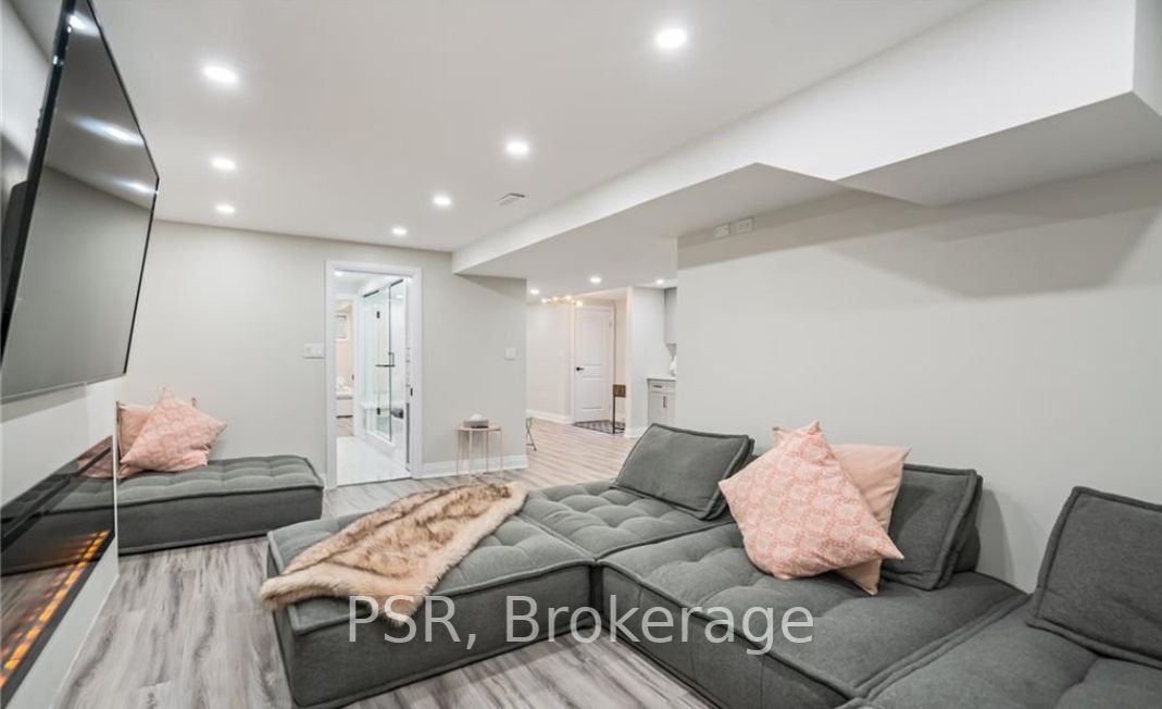 1329 Niagara Stone Road