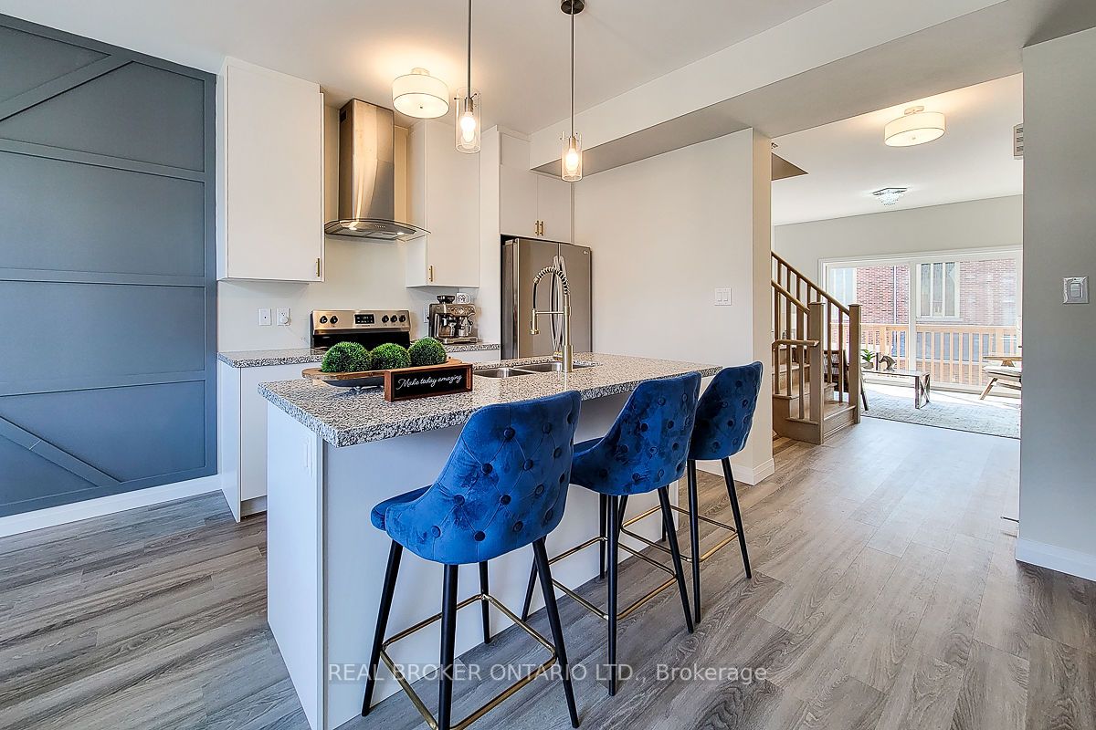 270 Melvin Avenue, #9