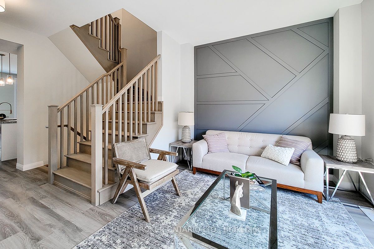 270 Melvin Avenue, #9