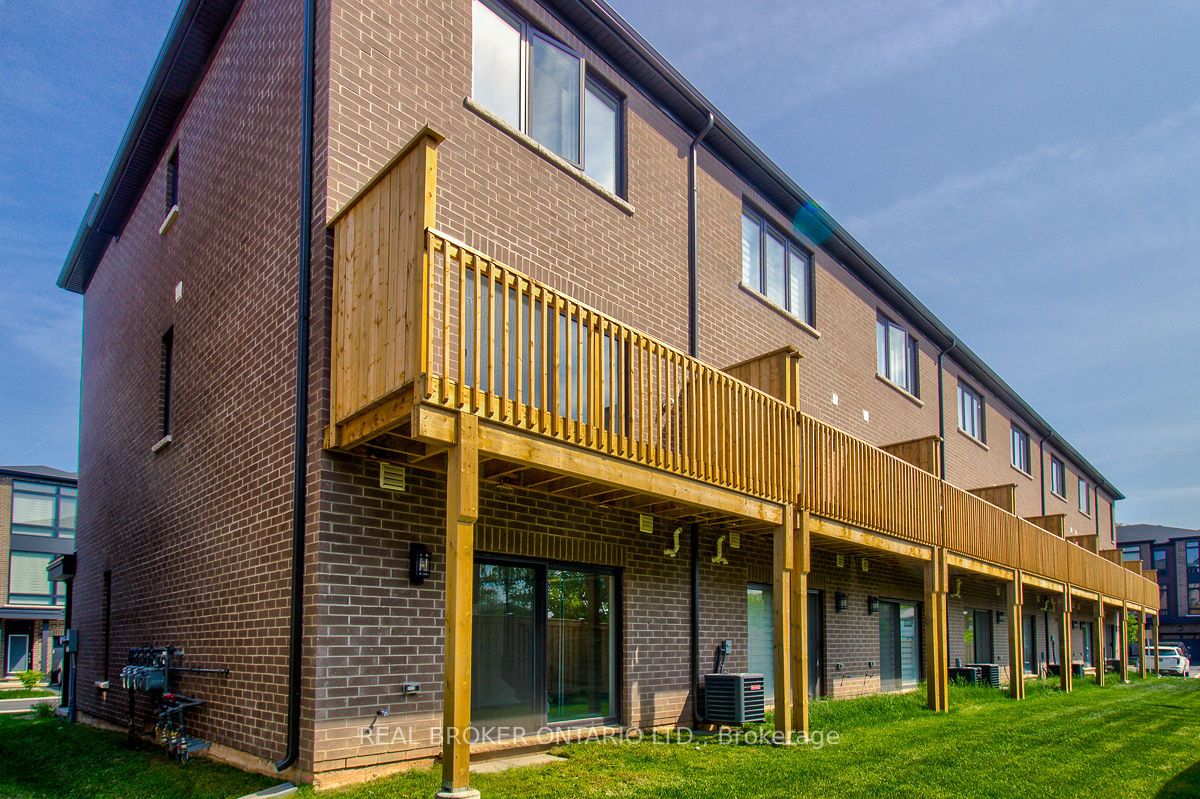 270 Melvin Avenue, #9