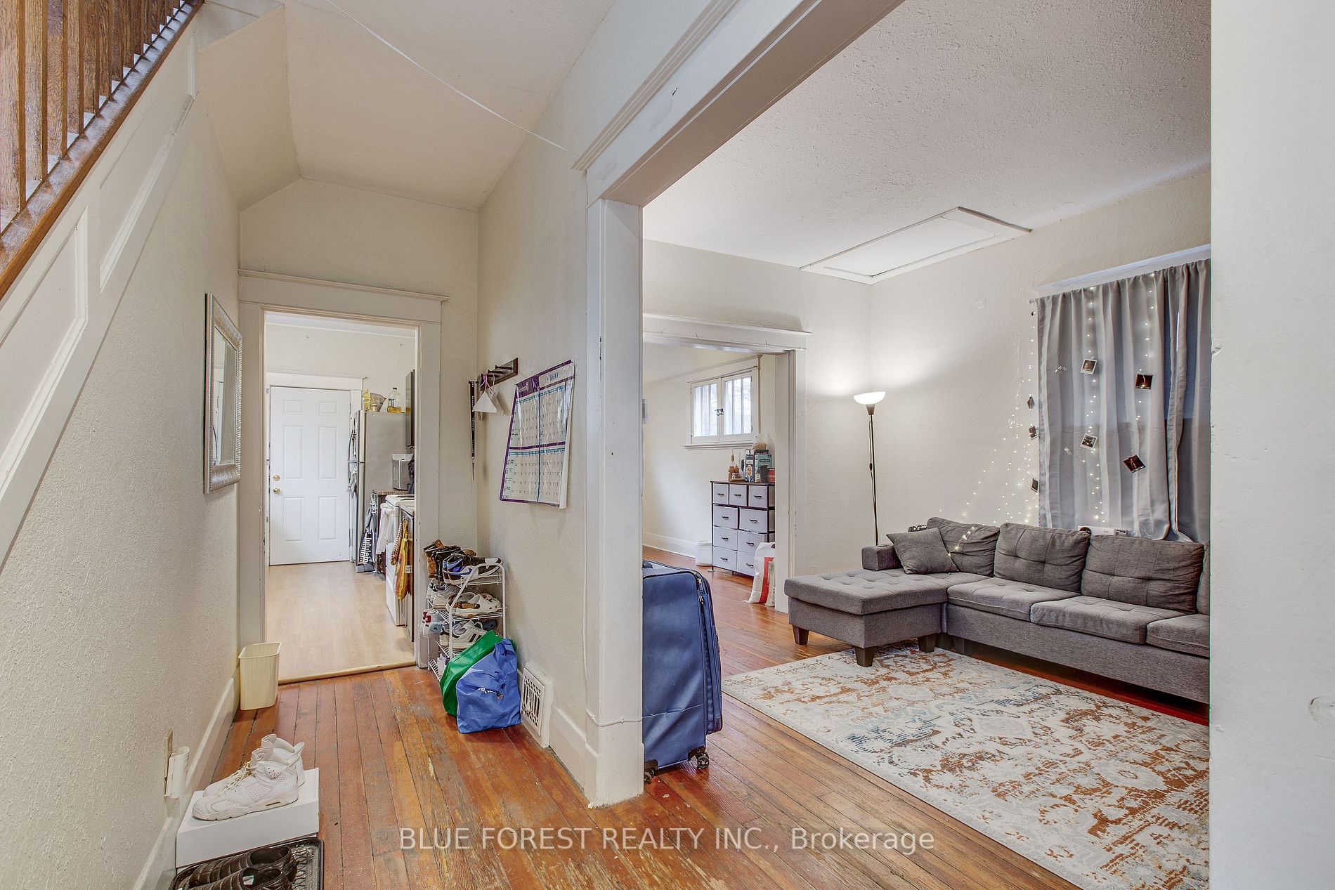 49 St George St