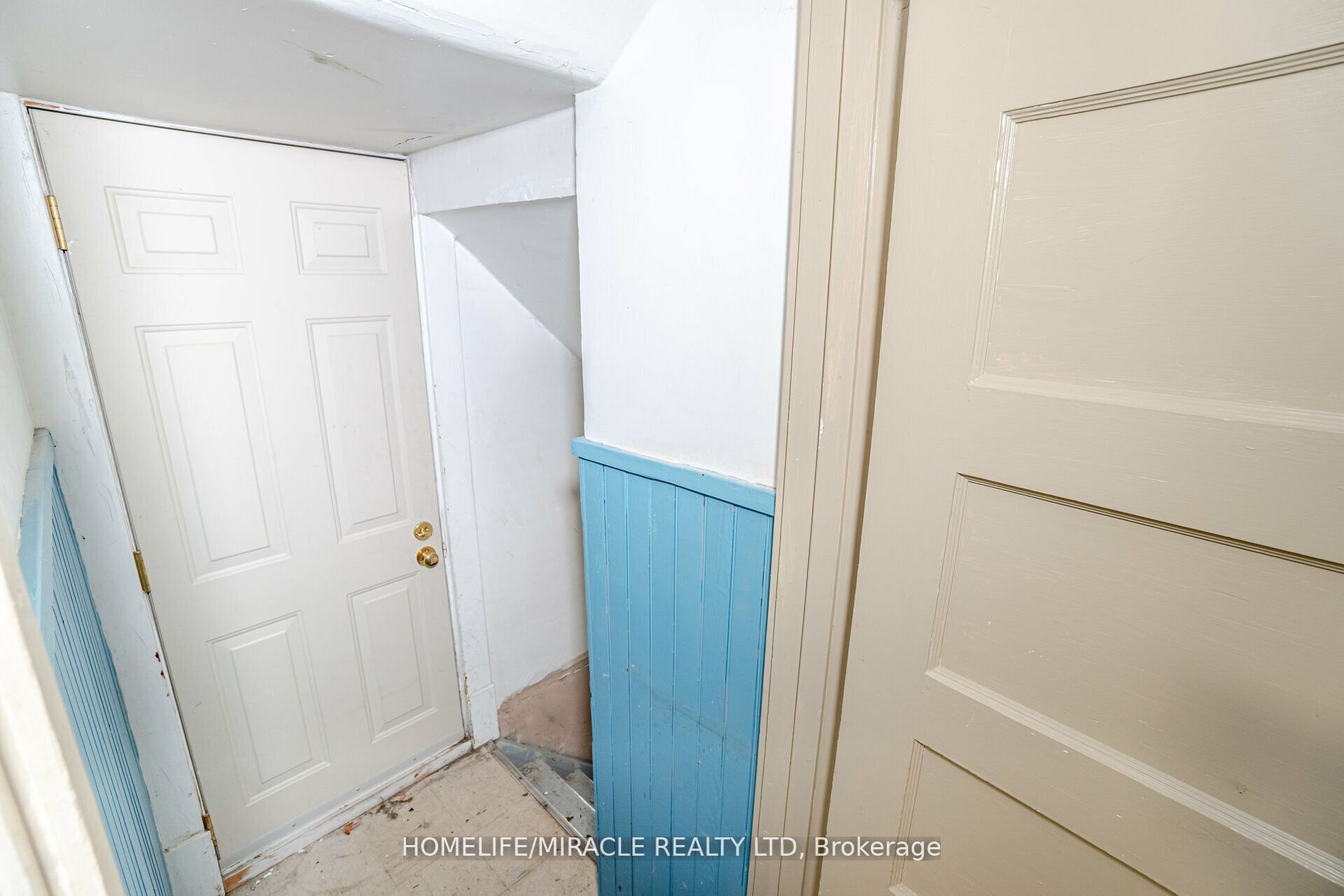 4107 Portage Road