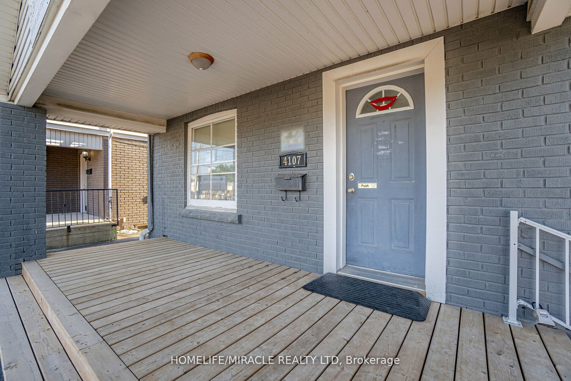 4107 Portage Road