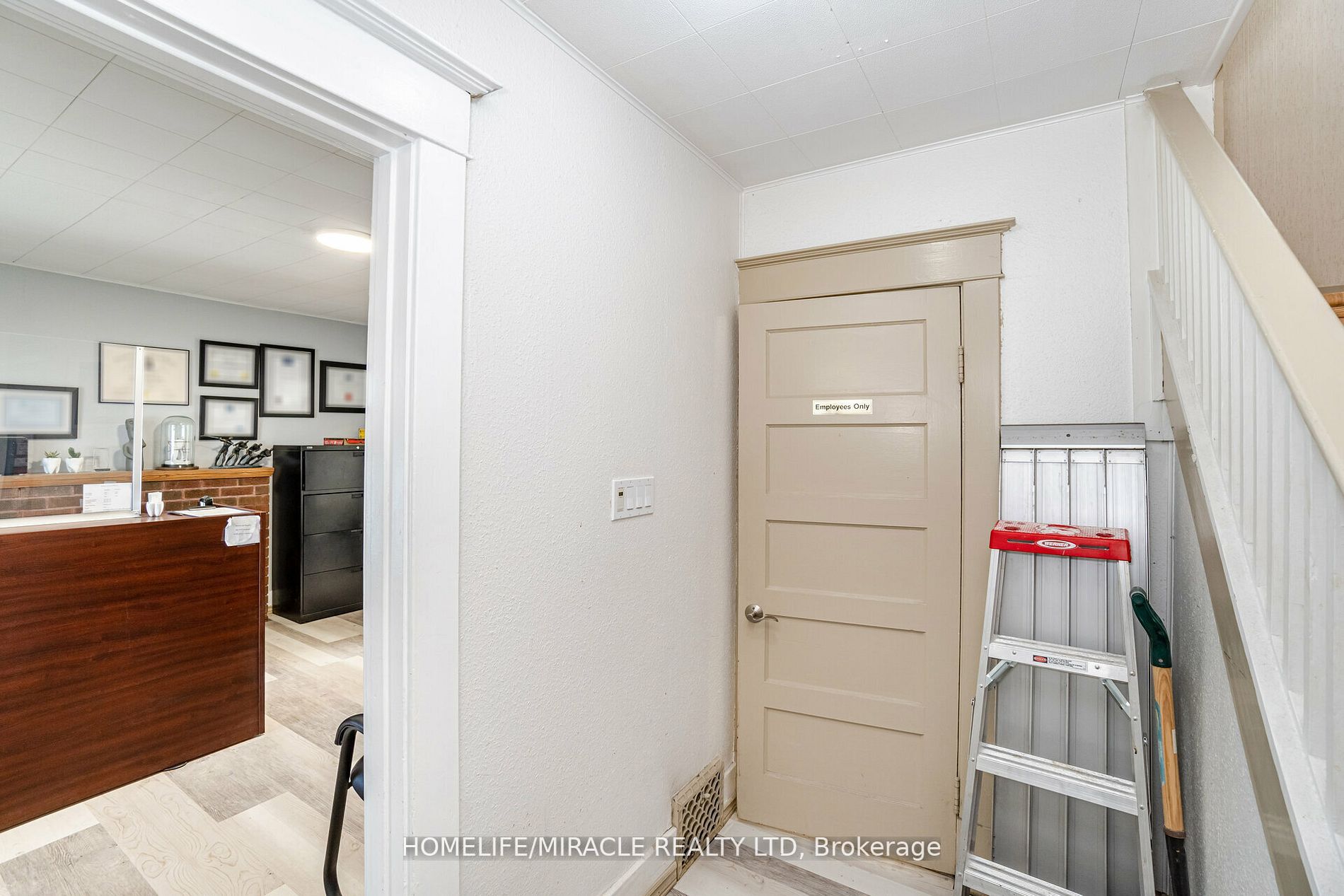 4107 Portage Road