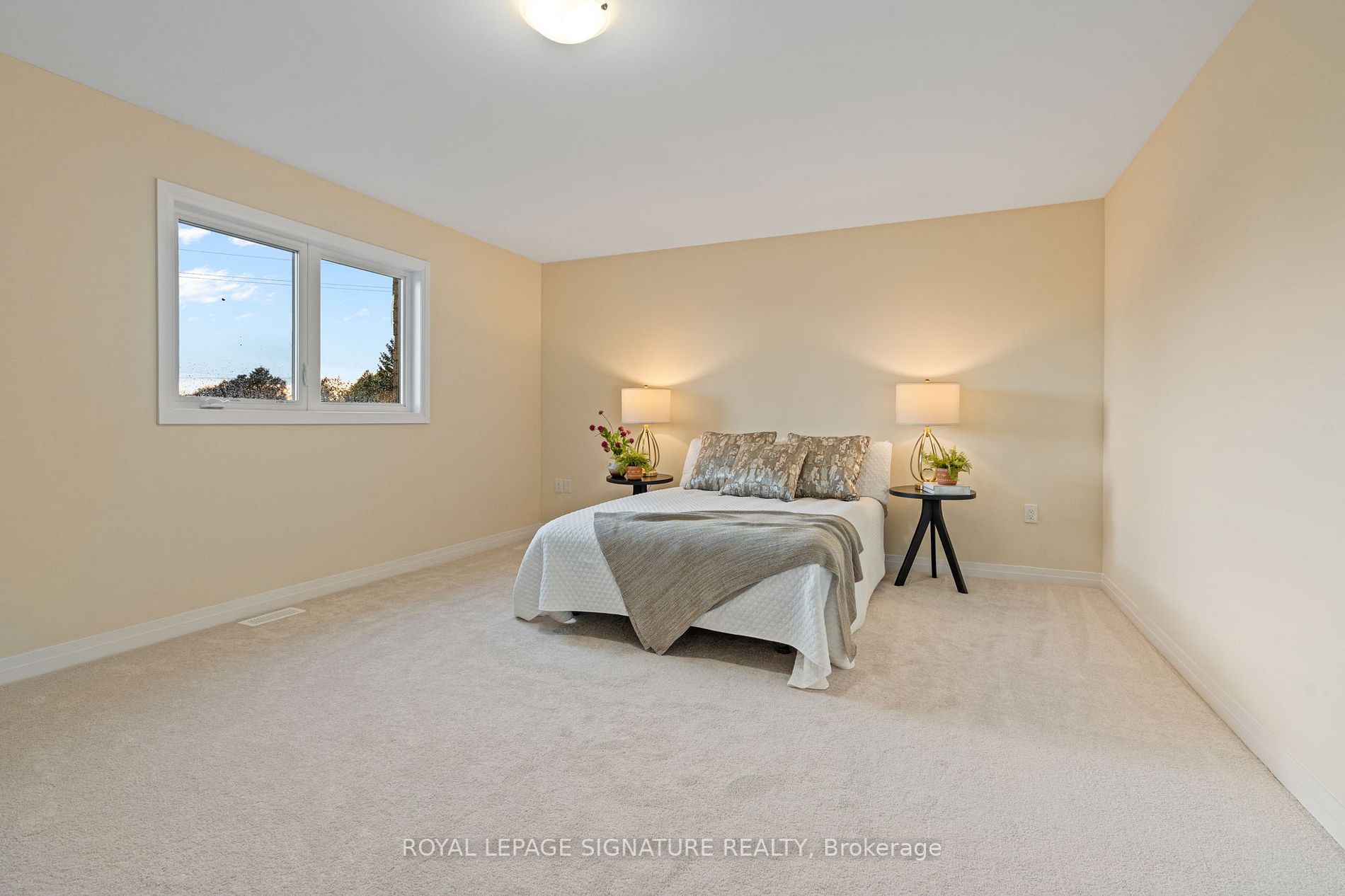 7 Burrows Court