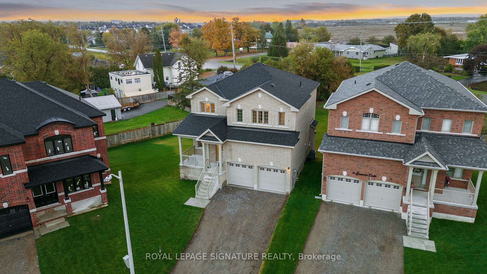 7 Burrows Court