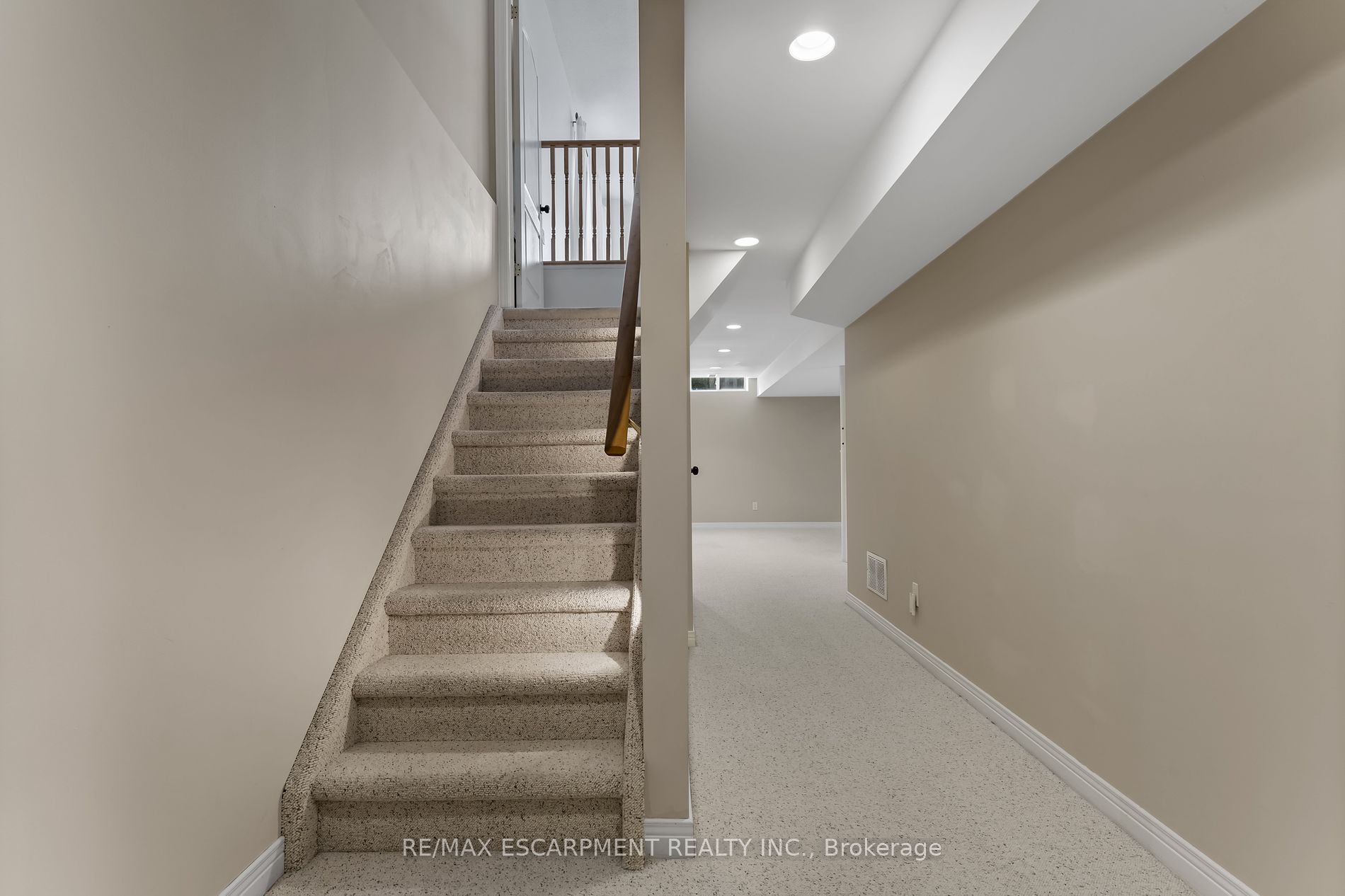 84 Foxborough Drive
