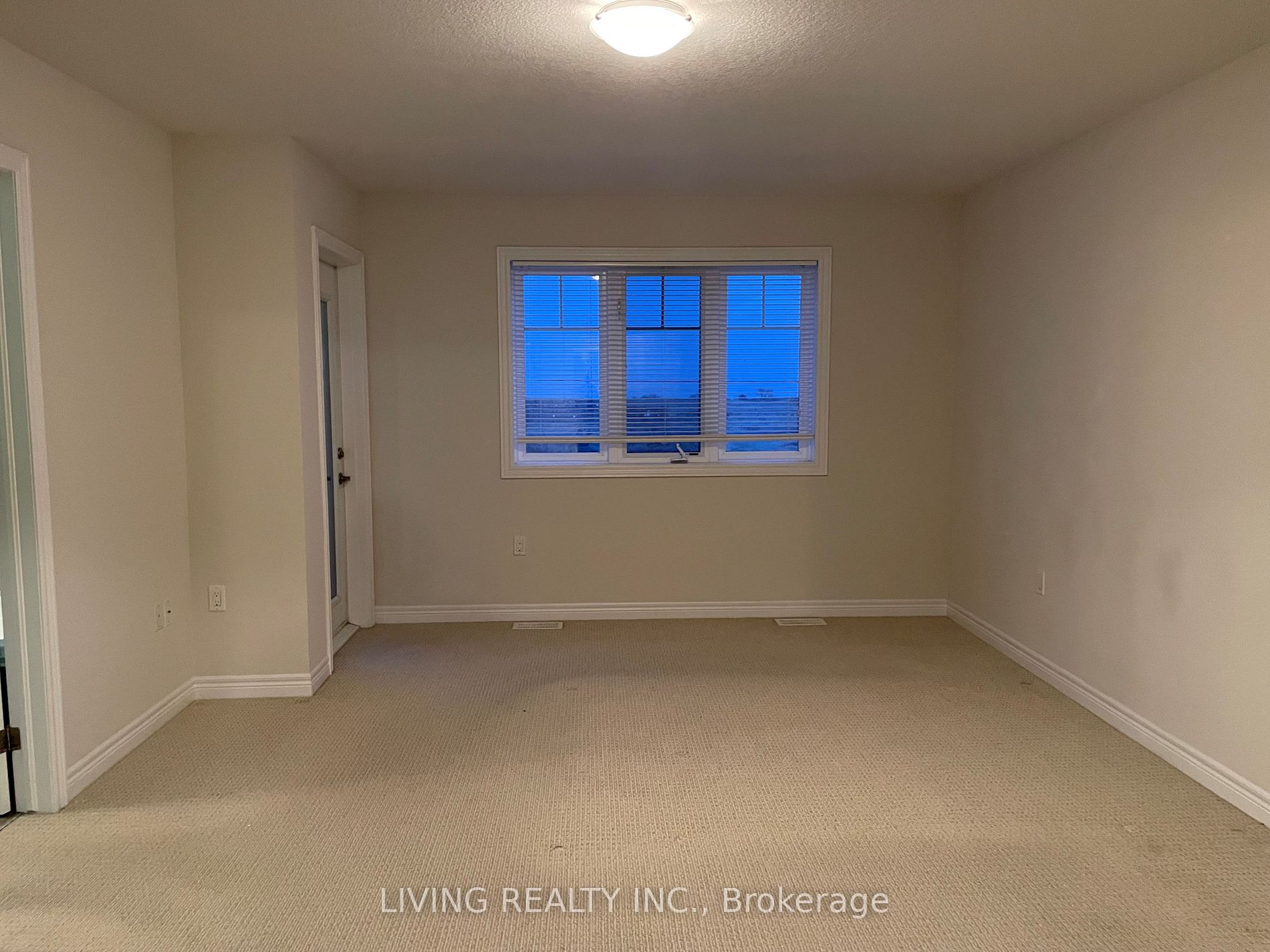 8 Lakelawn Road #27