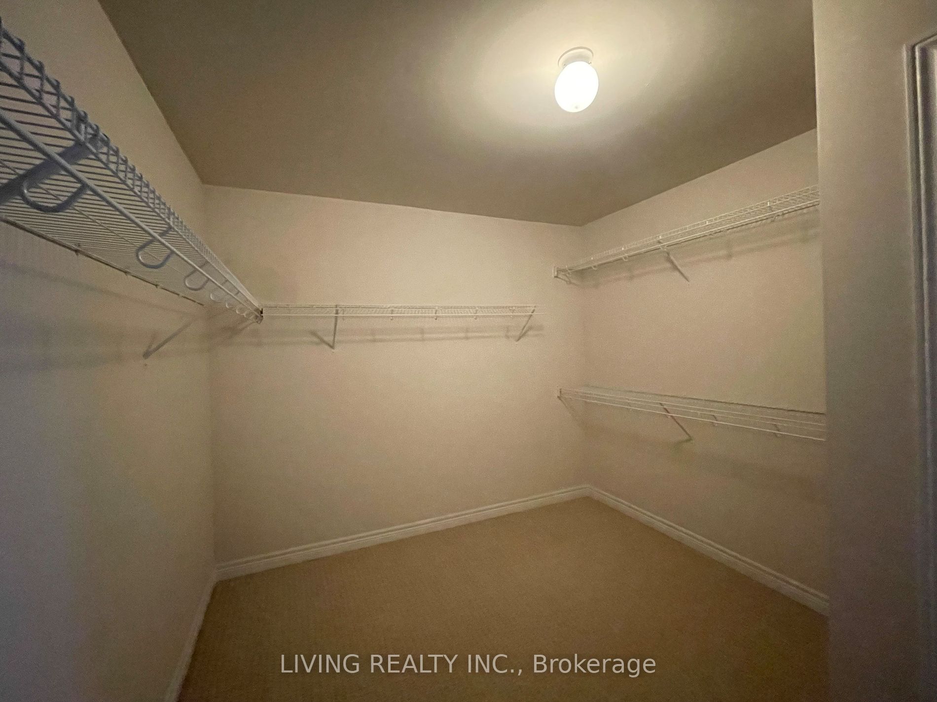 8 Lakelawn Road #27