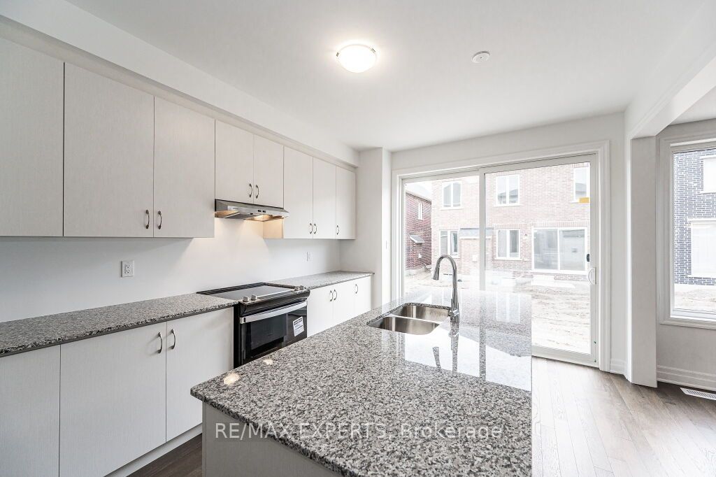 177 Rosenberg Way