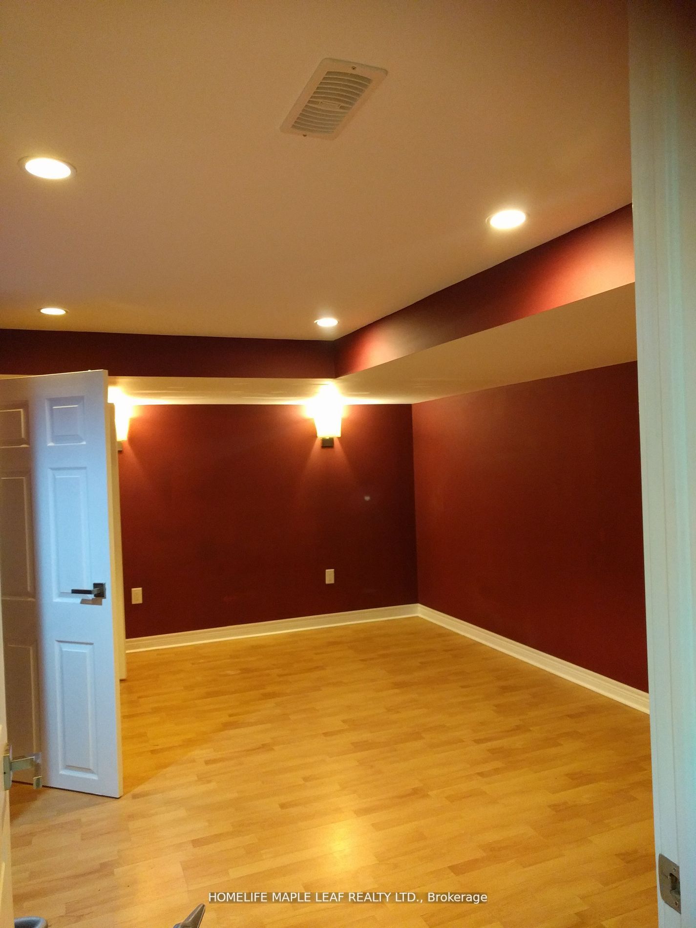 33 Maplewood Drive