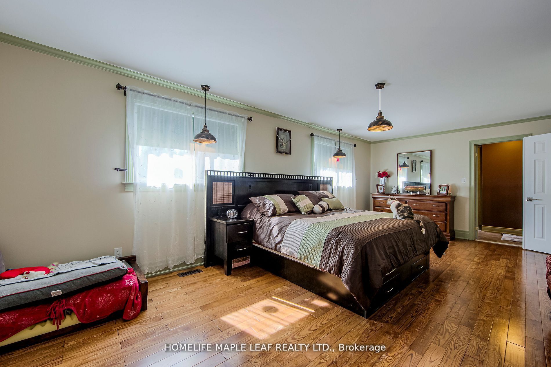 33 Maplewood Drive