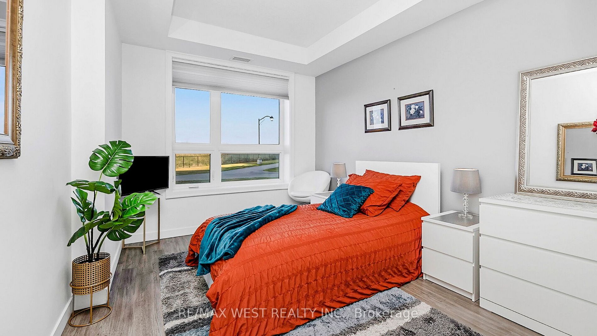101 Shoreview Place, #131