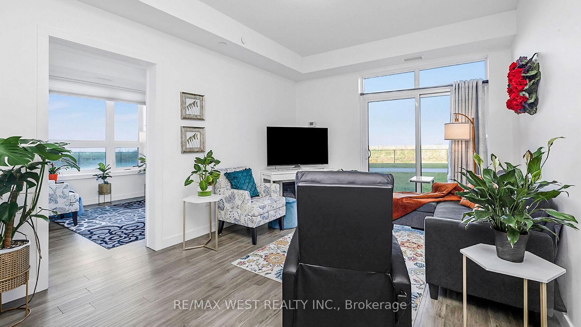 101 Shoreview Place, #131